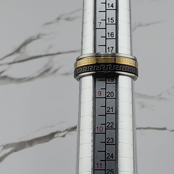 NWOT Unisex Stainless Steel Spinner Ring Black Gold sz 8 - Picture 4 of 4